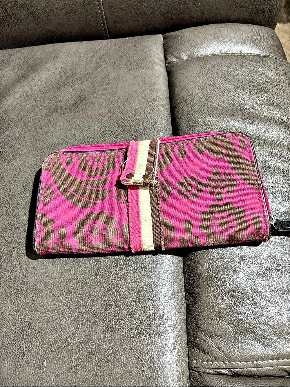 Parcel Floral Zip Wallet in Pink & Black